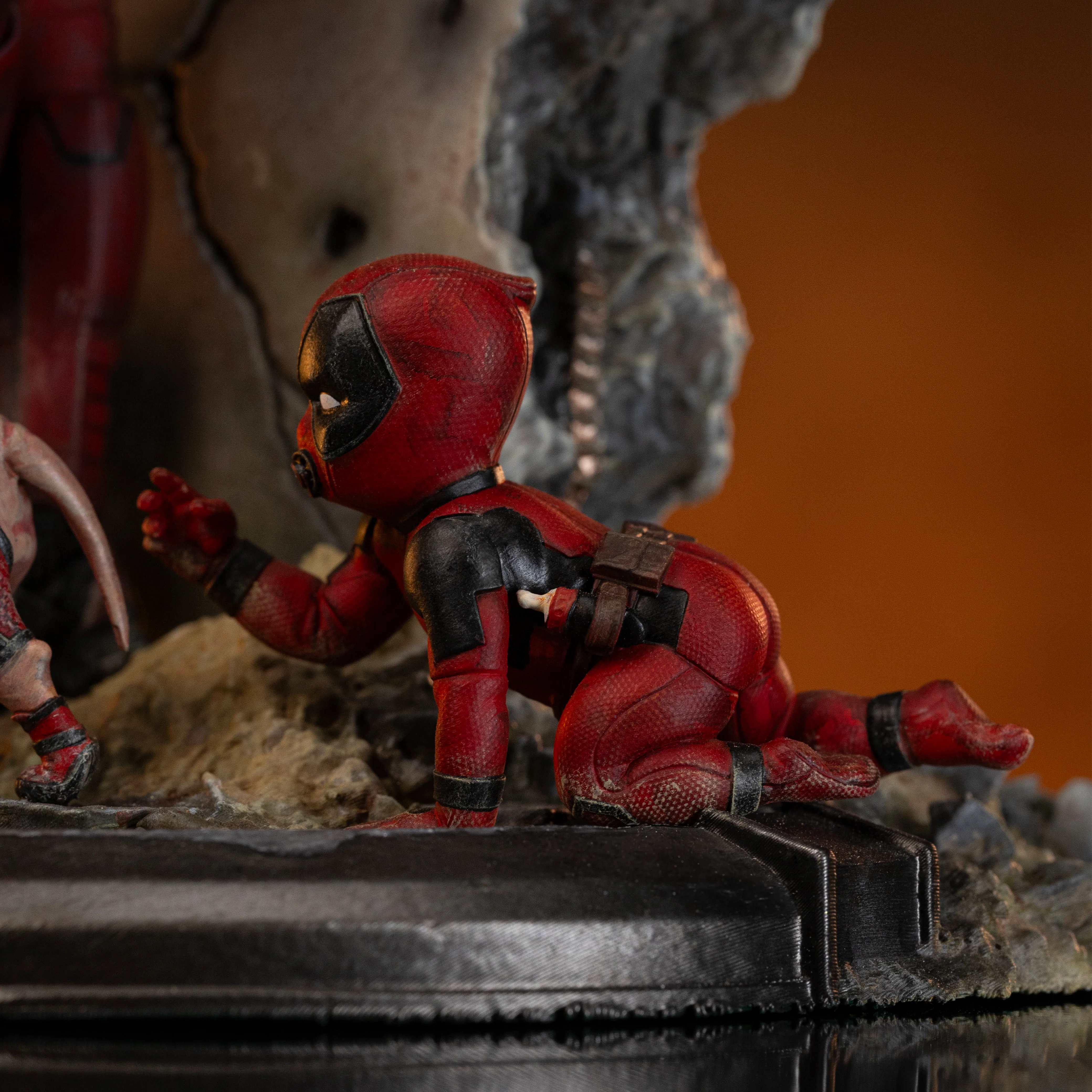 Deadpool & Wolverine: Deadpool Art Scale 1/10 Statue - Image 8